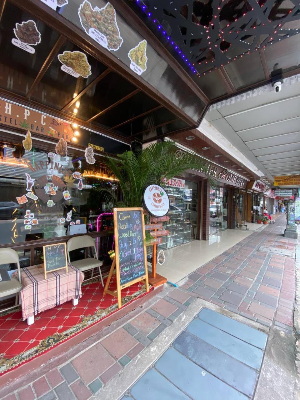 Auberge de jeunesse Happiness Community Wake & Bake - Rooftop Bar & Bistro Pattaya