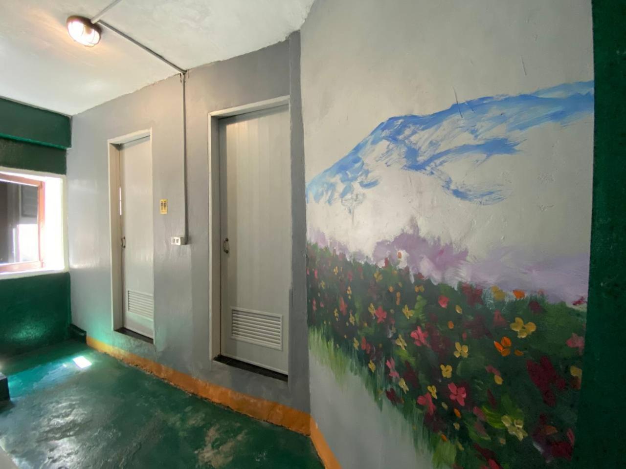 Auberge de jeunesse Happiness Community Wake & Bake - Rooftop Bar & Bistro